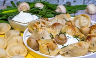 Пельмени с грибами запеченные в духовке