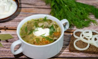 Грибной суп с картофелем и зеленью
