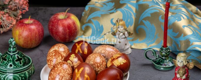 Оригинальные куриные яйца на Пасху