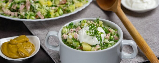 Классическая окрошка на квасе с колбасой