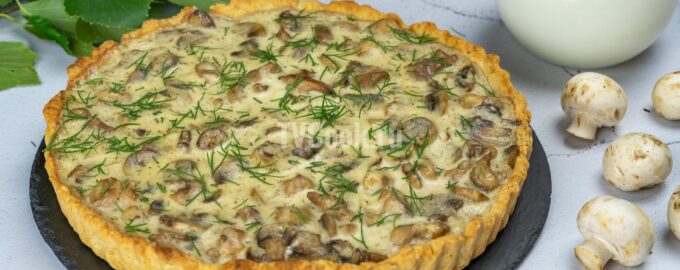 Лоранский пирог с курицей и грибами