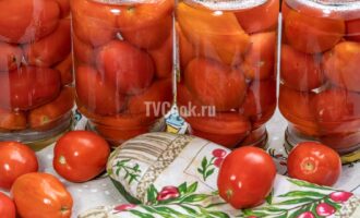 Маринованные в меру сладкие помидоры на зиму без стерилизации